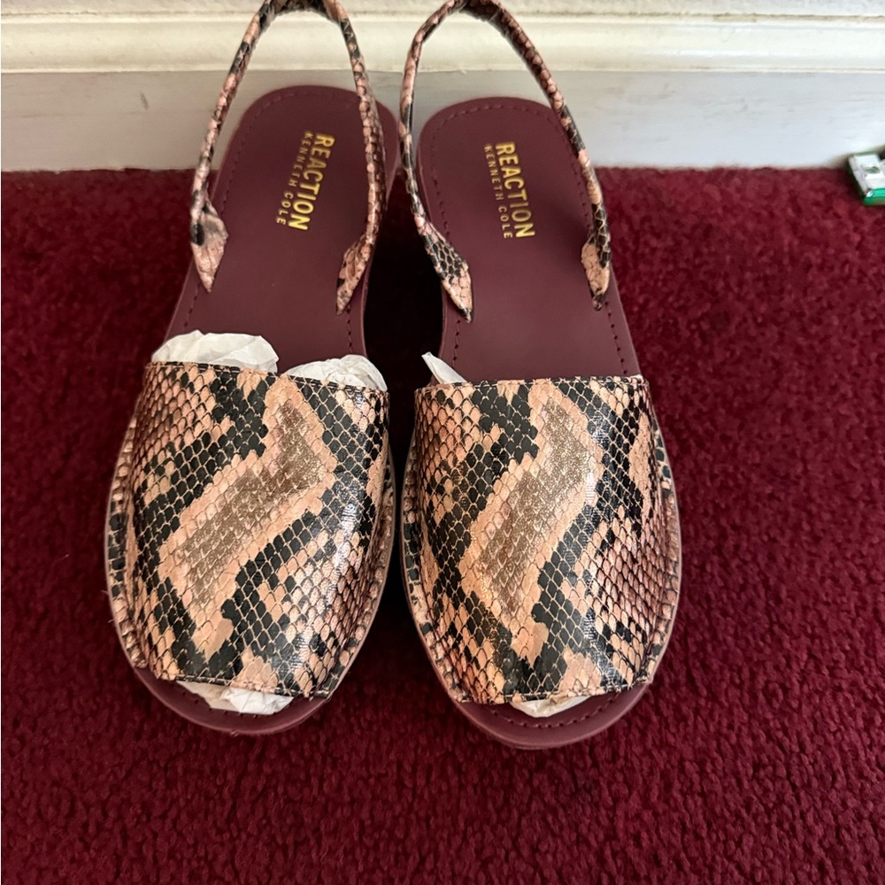Kenneth Cole Reaction Platforms Sandals